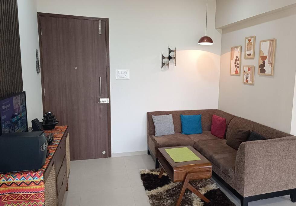Apartment Cozy Near Bhavali Dam